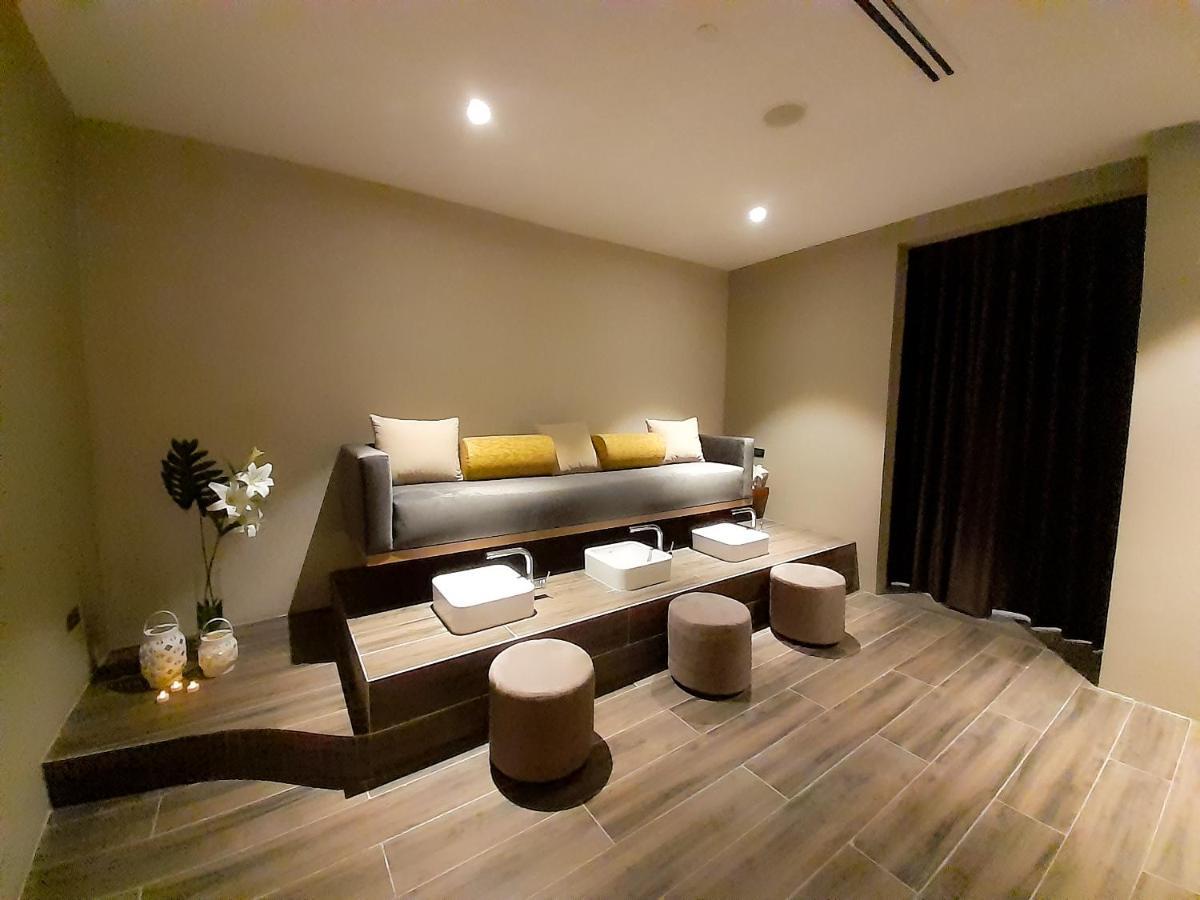 The Excelsior Hotel Las Piñas Eksteriør billede